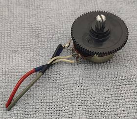 Ev487822 Akai Gx-260d Alps Potentiometer With Plastic Gear Original Japan