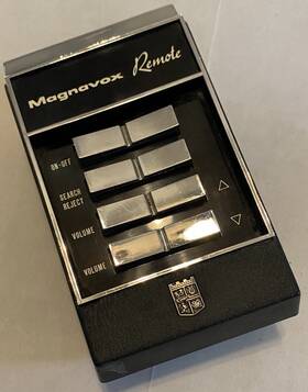 Magnavox 303239 Auto Reverse Stereo Remote Only Vintage 60s Not Tested