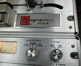 1024hf Magnecord 1963 R-r Recorder Inch 2-track 3 And 7 Ips Works Great