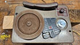 Majestic 7b09a Wire Recorder Model