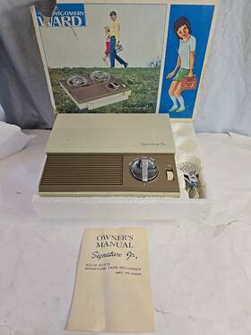 48-20004 Montgomery Ward 1968 Wards Signature Jr Solid State Reel Tape Recorder Tested Works
