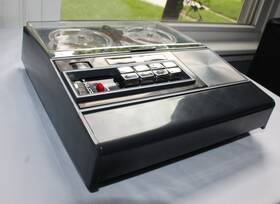 86787 Penncrest Vintage 4 Transistor Deluxe Tape Recorder Audio Equipment