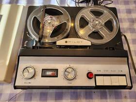 Pt-500 Pilot Rare Vintage Radio Ny Reel-to-reel Tape Recorder With Mics
