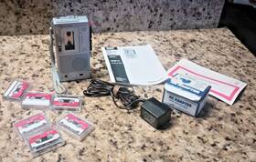 Micro-15 Radioshack Vintage Voice Activation Tape Recorder With Tapes And Manuel