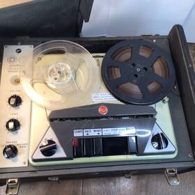 35125 Rca Reel To Player/recorder Vintage Portable