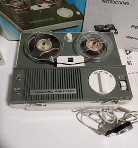 14-3002 Realistic Vintage Portitape 3 Inch Solid State Tape Recorder - Tested