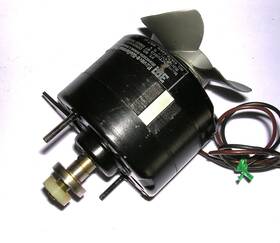 Revere Wollensak Co9251610 Revere-wollensak 1800 Rpm Syn. Motor From 1288 Tape Deck - Tested