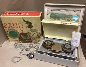 J-4939 Sandy Vintage 1960s Miniature 3.5 In Reel-to-reel Tape Recorder With Box