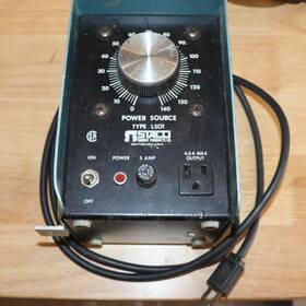 0-140v Staco L501 Variable Transformer Input 120 Output 5 Amps Usa