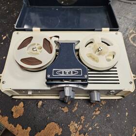 Topps International Tp-309 Transistor Tape Recorder Model Untested Might Work
