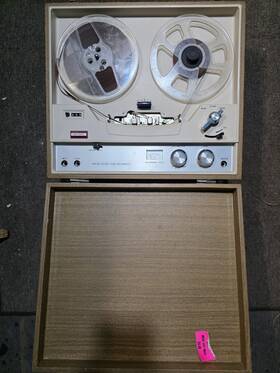 7974a86 Truetone Mic Solid State Reel-to-reel Tape Recorder Made In Japan