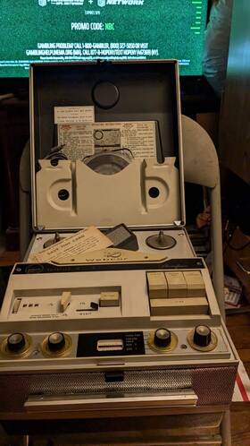 Ep-2201-01 Webcor Royalite 3 Stereofonic Reel-to-reel Recorder/player With Extras. Solid