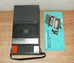 Vintage Goldcoast Deluxe Solid State Cassette Tape Recorder Model ET-1016. Fixed Price $12.50.