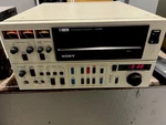 Sony VO-5850 U-matic 3/4" Video Tape Cassette Player Recorder V0-5850 VO-5800. Fixed Price $499.00.