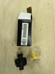 Midland Push Button Parking Brake Dash Valve Psi 1/8" Npt KN20021 - Nos. Fixed Price $19.95.